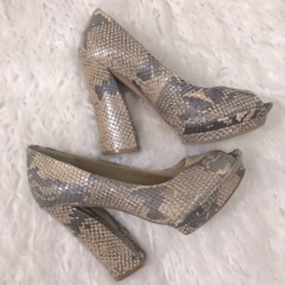 Bcbg runway chunky reptile heels designer  boho y2k formal $300 fall mod classic